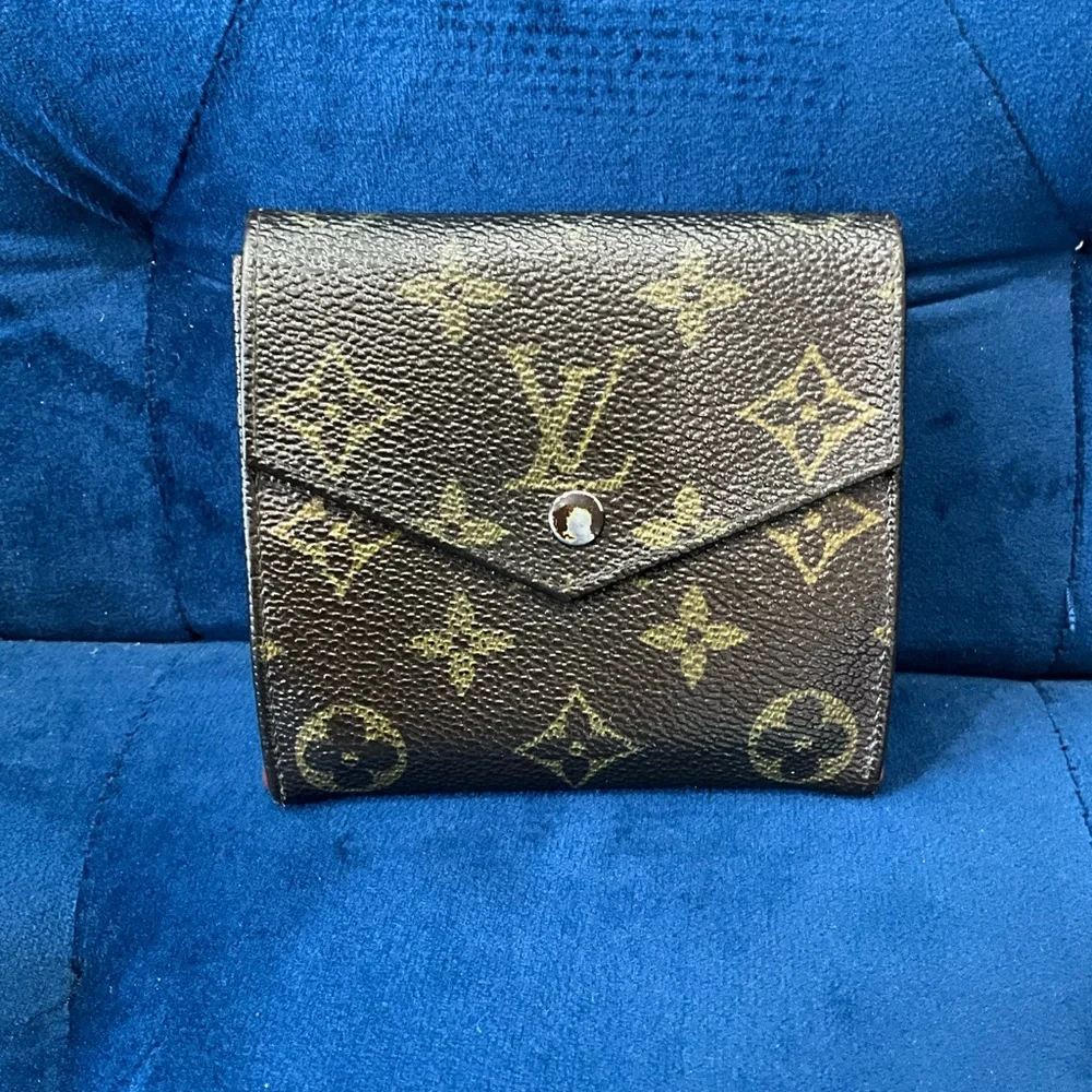 Vintage Louis Vuitton LV Monogram Compact Elise Double Sided Snap Wallet
